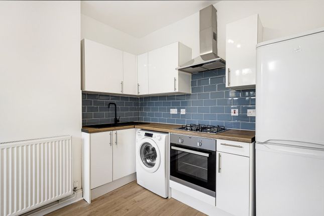 2, Falcon Grove, London photo 5
