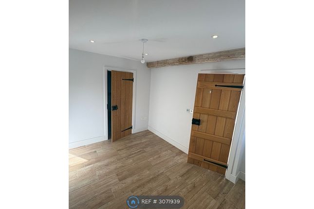 The Bull Pen, Staple Hill Wellesbourne, Warwickshire photo 4