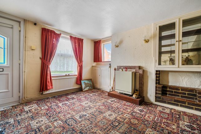 5, Wardhedges Road, Flitton photo 4