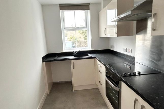 Flat 3, Barnoldswick photo 4