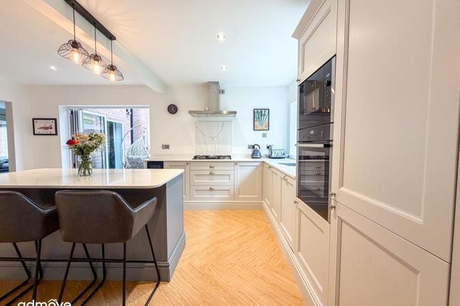 12 Birchfields, Altrincham photo 2