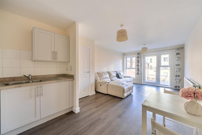 Flat 17, Englefield House, Moulsford Mews, Reading photo 3