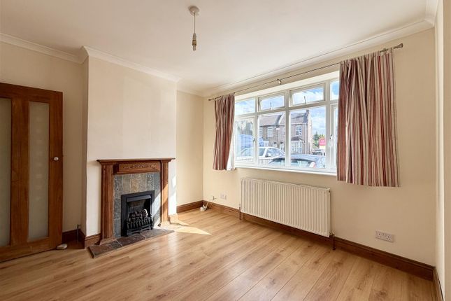 109 & 109A, Brentwood Road, Romford photo 3