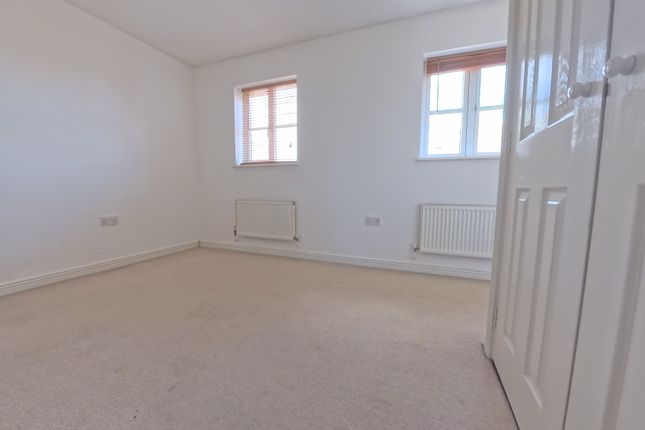 73, Longridge Way, Weston-super-Mare photo 4