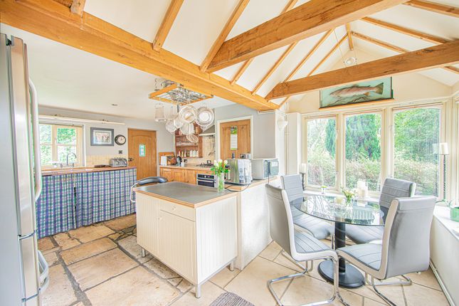 Woodstock Lane, Avening Gl8, 4 Bedroom Detached House For Sale 