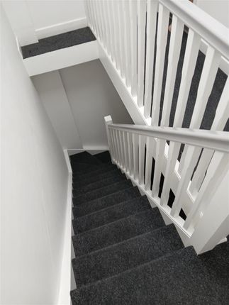 136, Dirkhill Road, Bradford photo 4