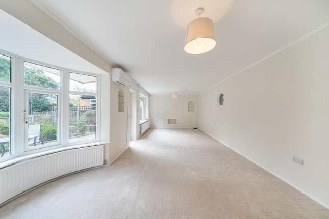 Caprice, Old Lodge Way, Stanmore photo 3