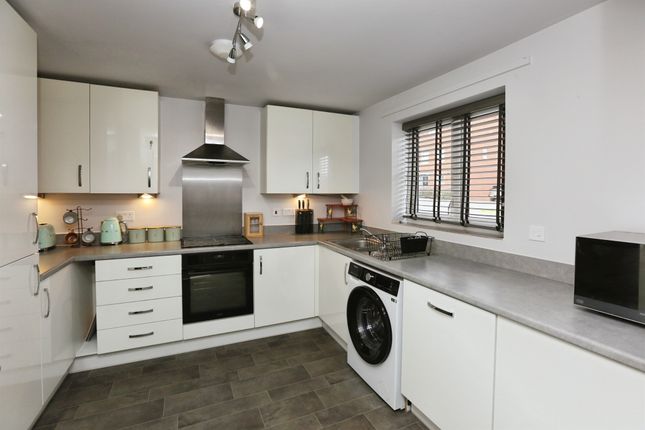 144, Kingsman Drive, SOUTHAMPTON photo 4