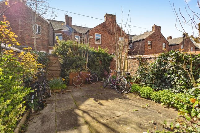 9, Lausanne Road, Greater Manchester photo 4