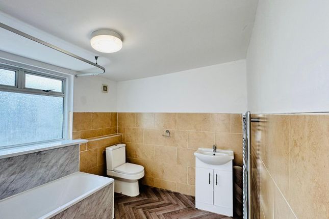 1, Foxton Road, Grays photo 4