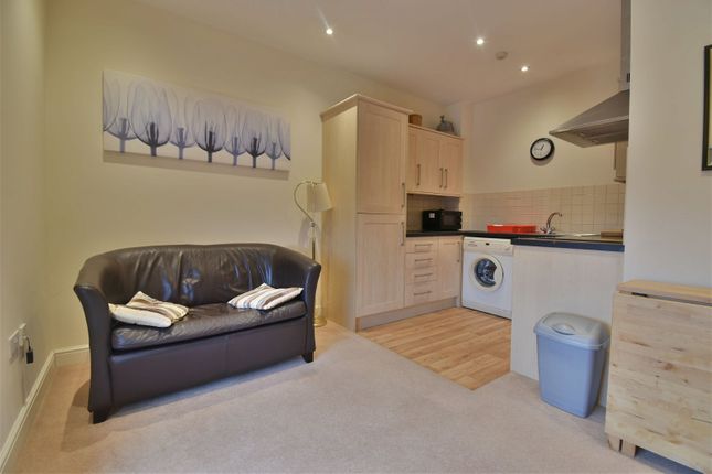 Flat for sale in London Road, Newbury