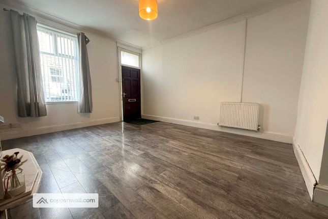 12, Brearley St, Stacksteads photo 4