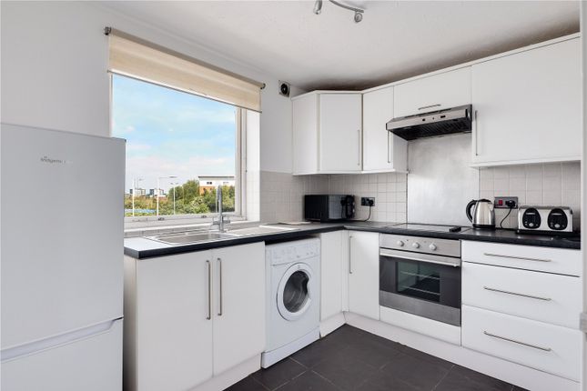46, Grimsby Grove, London photo 2