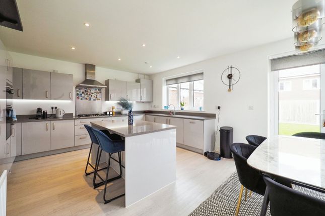 4, Marella Close, Nottingham photo 3