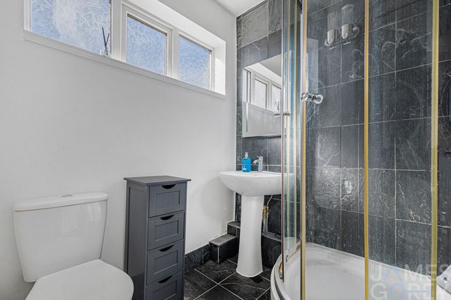 Flat Flat 12, Eileen Court, Hillview Road, Chislehurst photo 4