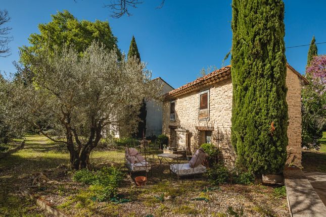 Villa for sale in L Isle Sur La Sorgue, The Luberon / Vaucluse, Provence - Var