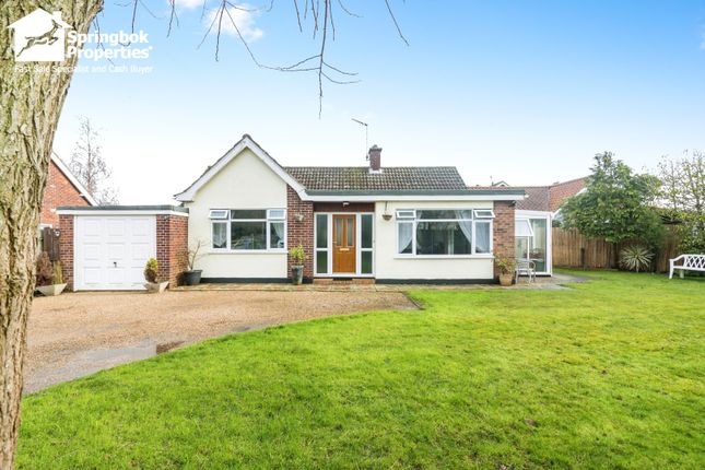 Thumbnail Bungalow for sale in Cotmer Rd, Lowestoft, Suffolk