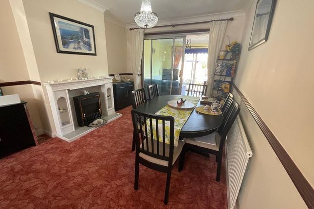103 Rosebank Avenue, Hornchurch photo 4
