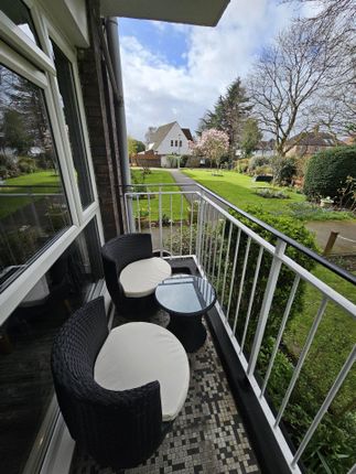 Flat for sale in Murray Avenue, Bromley