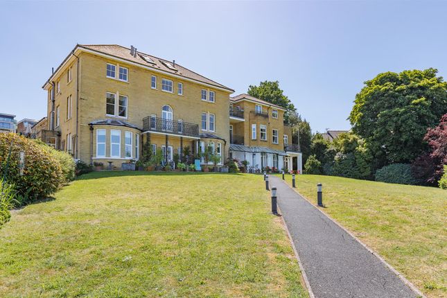 2-bed flat on Flat 7, Melcombe House, 53, Queens Road, Cowes, £375,000