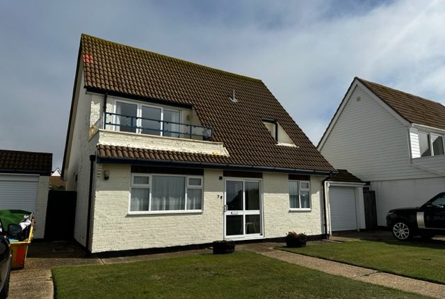 Detached house to rent in Marine Gardens, Selsey, Chichester