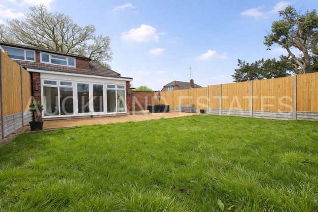 140, Sunnybank Road, Potters Bar photo 2