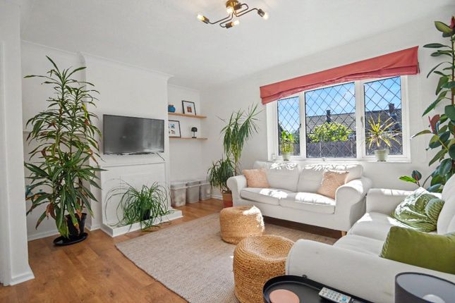 53, Hendal Lane, West Yorkshire photo 2