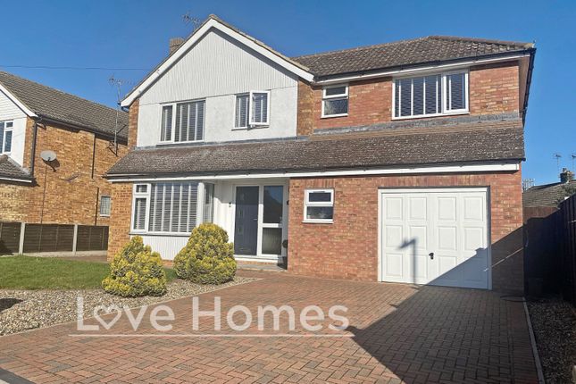 Detached house for sale in Glebe Avenue, Flitwick, Bedford