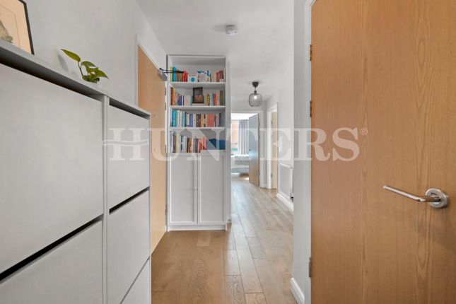 Flat 12, Coppermill Heights, Ferry Lane, London photo 3