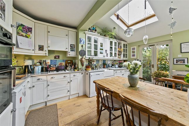13, Windham Road, Surrey photo 4