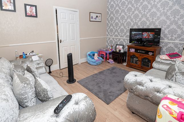 14, Gosling Gate Road, Barnsley photo 4