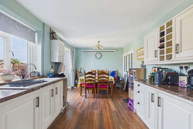6, St. Marys Crescent, North Yorkshire photo 4