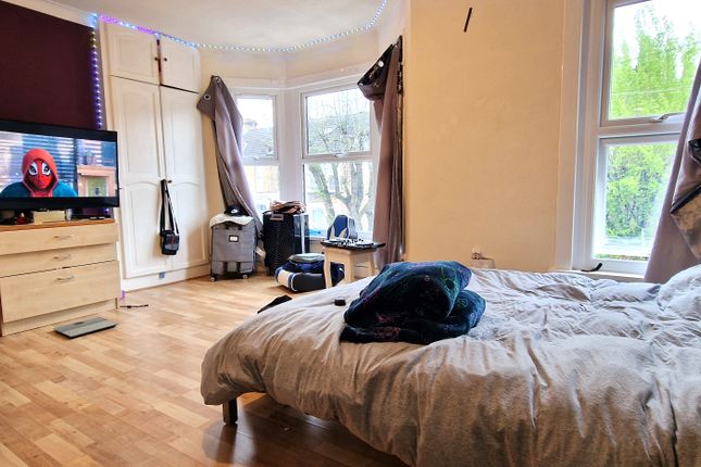 Terraced house to rent in Leyton Park Road, Leyton, London