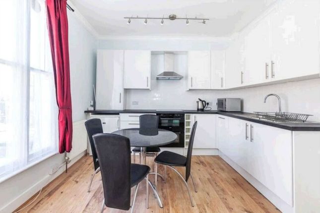 Thumbnail Flat to rent in Westbourne Road, Barnsbury. N1
