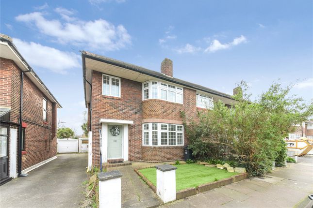 Terraced house to rent in Sandhurst Drive, Ilford, Essex