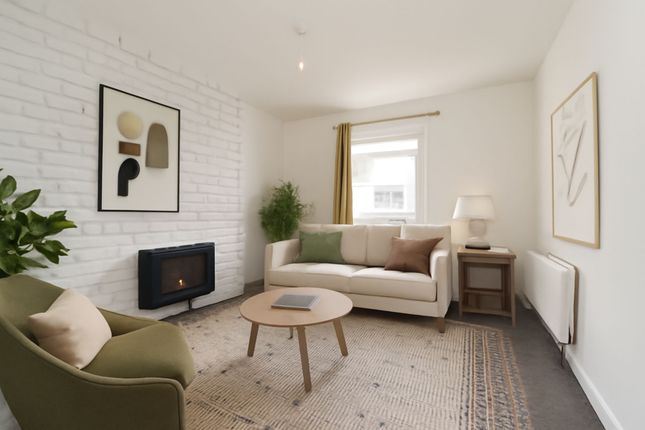 Lounge (Virtually Staged)