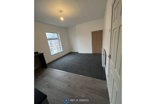 Flat   Plungington Road, Fulwood, Preston photo 2