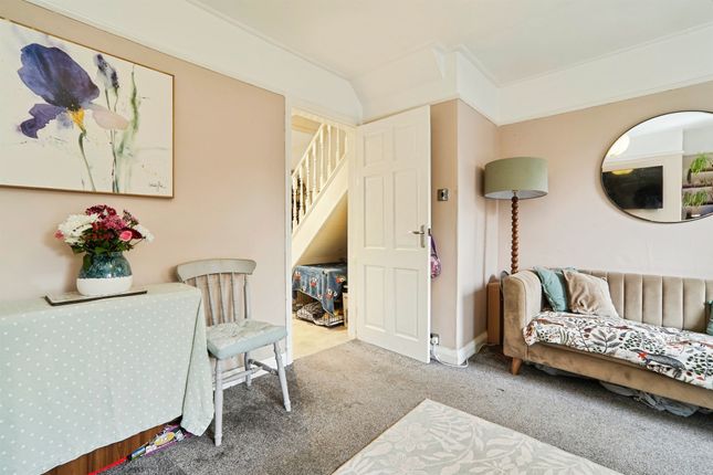22, Queens Road, Bingley photo 4
