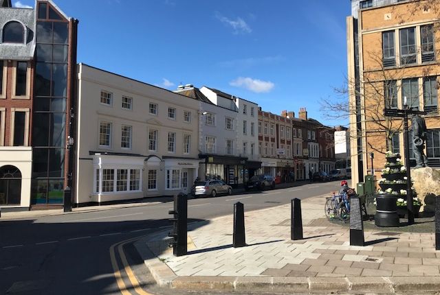 Office to let in Queen Caroline House, 3 High Street, Windsor