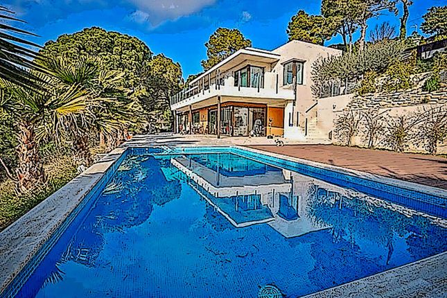 Thumbnail Villa for sale in Tossa De Mar, Costa Brava, Catalonia