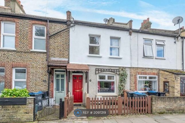 3-bed terraced on Liberty Avenue Wimbledon, London, £2,775/mo