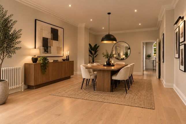 63, King George Square, Richmond photo 4