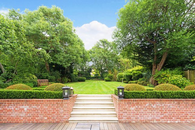 Hocroft Road, London photo 4
