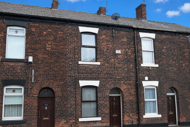 2 bed property for rent in Cheetham Hill Road, Dukinfield SK16