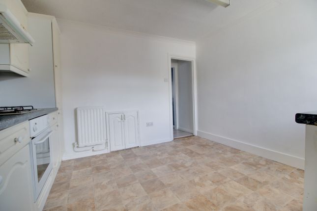 Bassett Road, Sittingbourne photo 3