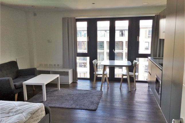 Jessop Court, 3 Brindley Place, Uxbridge photo 4