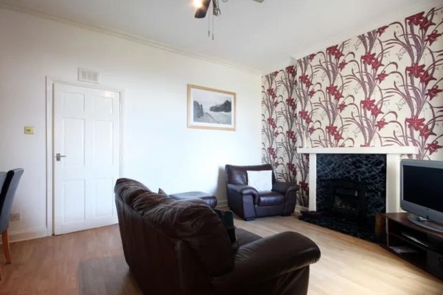 Thumbnail Flat to rent in 156 Main Street, Newmills, Dunfermline