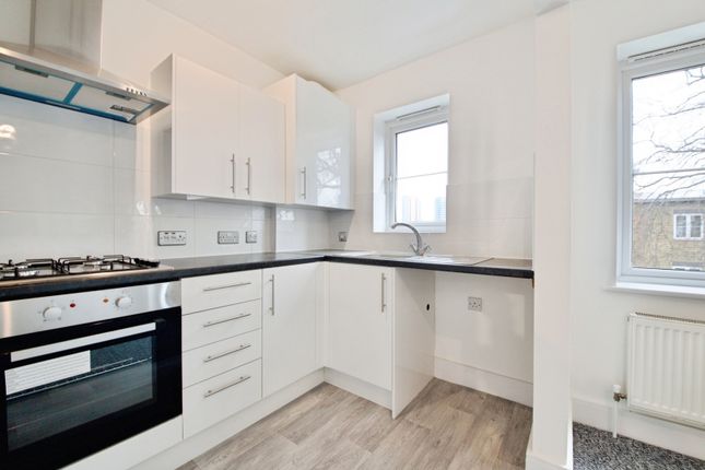 9, Romside Place, Romford photo 4