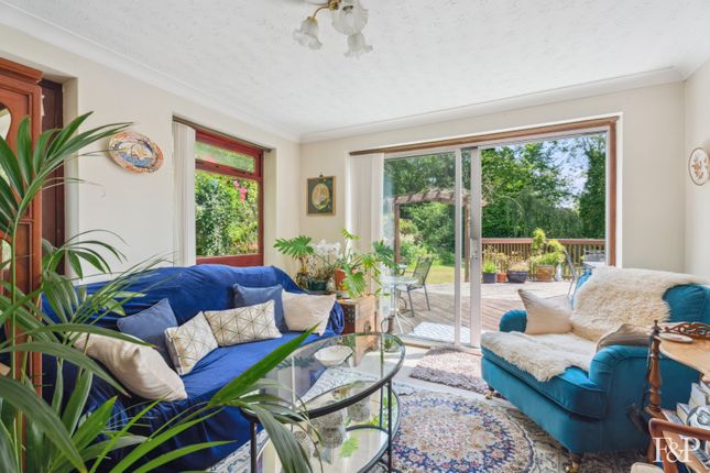 12, Chestnut Drive, Windsor photo 4