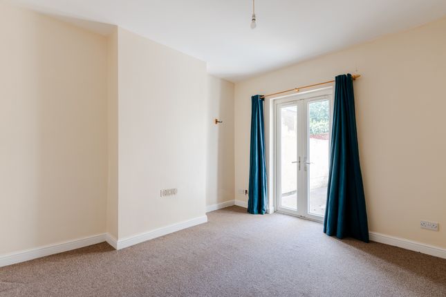 7 Meadow Street, Bristol photo 4